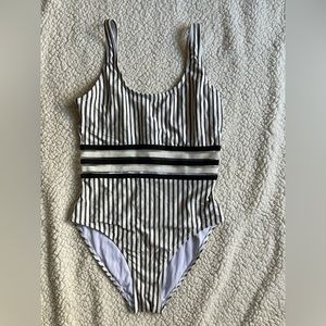 🌞☀️Get ready for summer!  One piece swimsuit XL WOT